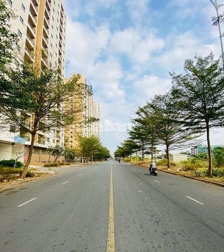 Bán đất An Khánh mặt đường Bạch Đông Ôn khu 1.8ha gần chợ (69m2) 21 tỷ