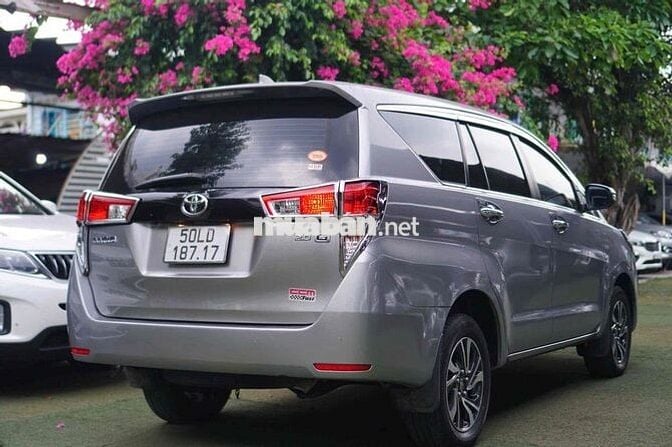 Toyota Innova 2022 G 2.0 - 38000km