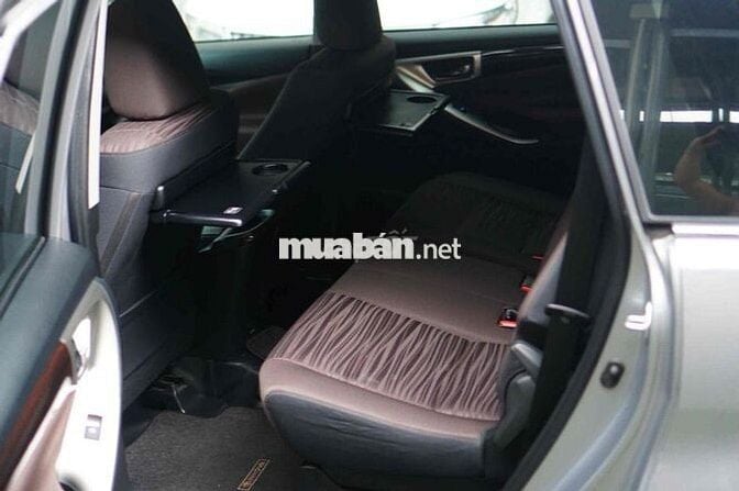 Toyota Innova 2022 G 2.0 - 38000km