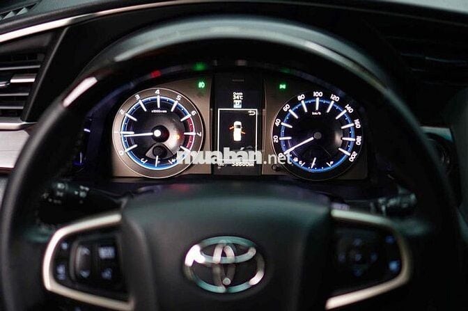 Toyota Innova 2022 G 2.0 - 38000km