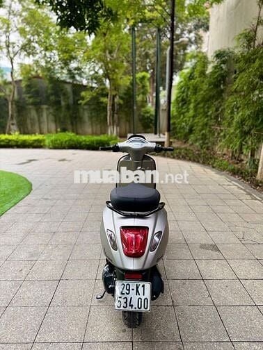 Vespa Sprint 2016 nguyên bản