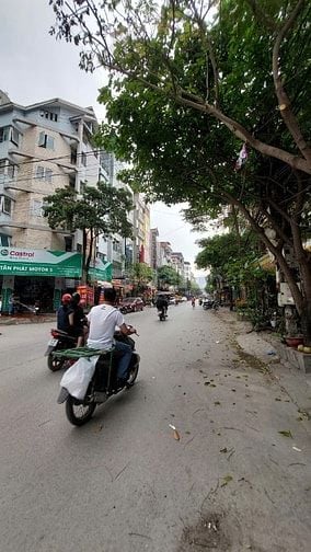 Cho thuê nhà mặt Phố Nguyễn Viết Xuân kinh doanh tốt - Hà Đông - 
