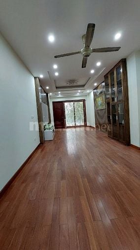 Cho thuê nhà mặt Phố Nguyễn Viết Xuân kinh doanh tốt - Hà Đông - 