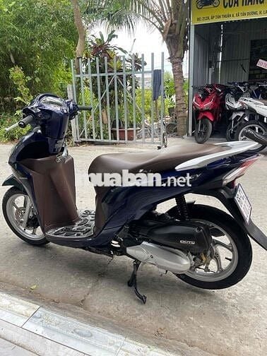 Cần bán xe vision zin đẹp keng