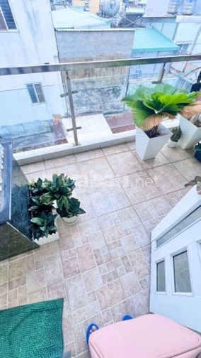 Cho Thuê Phòng Quận 1 có Cửa Sổ, Ban Công Thoáng Mát gần chợ Tân Định 