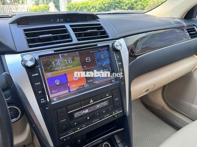 Toyota Camry 2018 2.0E - 83.357km. Giá Còn Giảm