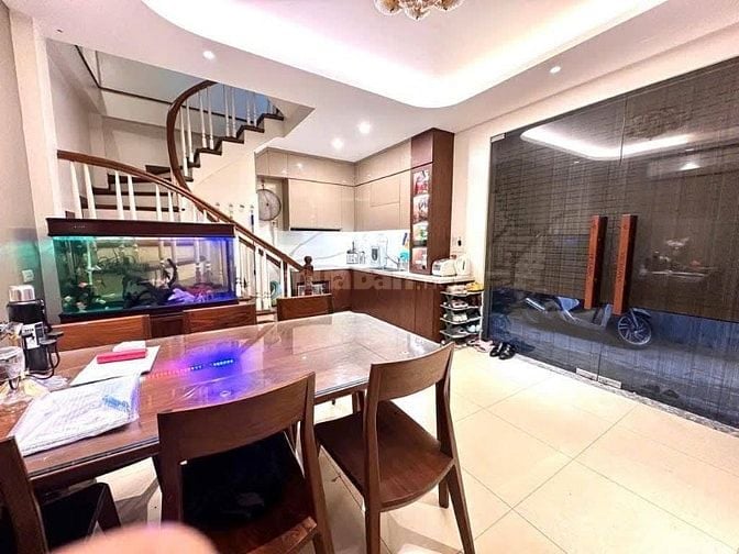 Bán nhà Liễu Giai, Ba Đình 39m2, 5 tầng, giá 7.7 tỷ