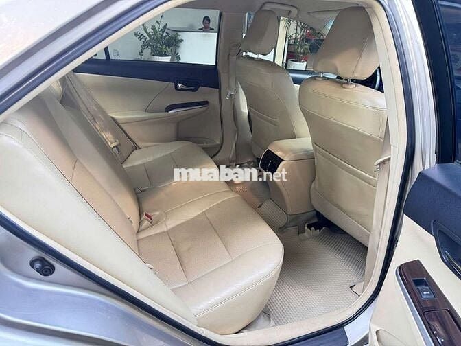 Toyota Camry 2018 2.0E - 83.357km. Giá Còn Giảm