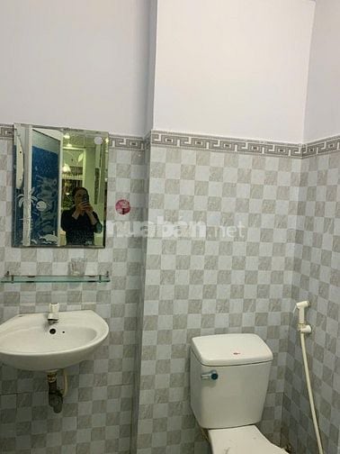 Nhà 1trệt 1lửng 5x12, cách ngã 3 Mỹ Hạnh 300m, SHR nhận nhà 695triệu