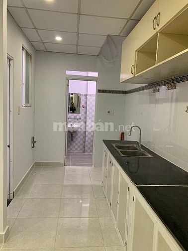 Nhà 1trệt 1lửng 5x12, cách ngã 3 Mỹ Hạnh 300m, SHR nhận nhà 695triệu