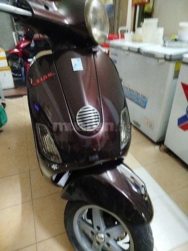 Bán xe Piaggio Vespa LX 125 màu nâu, đời 2012 tại Quận 4