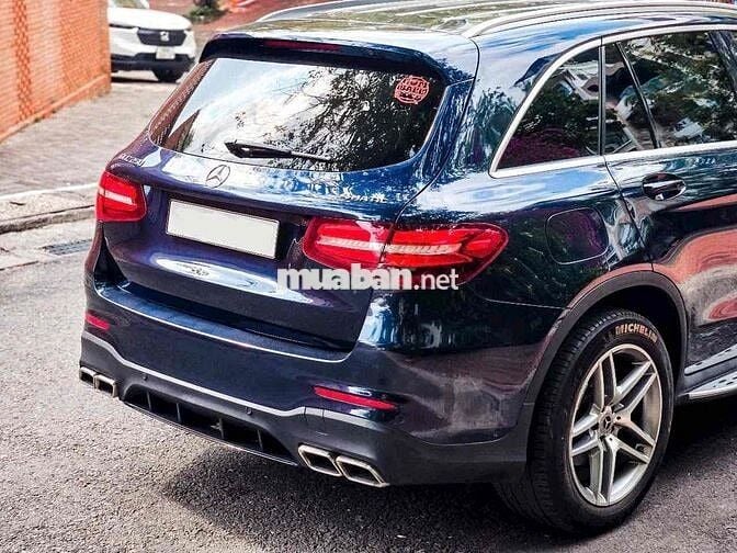 GLC250 4matic 2017 full body GLC63AMG bảo dưỡng kỹ