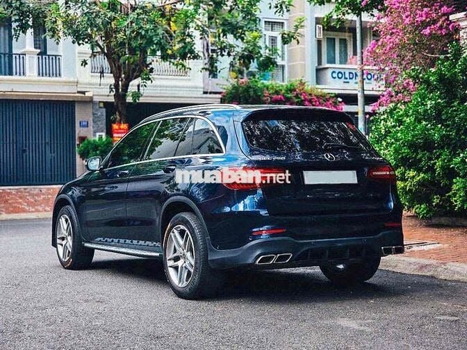 GLC250 4matic 2017 full body GLC63AMG bảo dưỡng kỹ