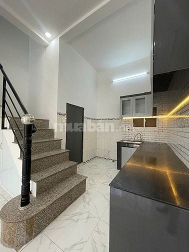 CẦN BÁN GẤP NHÀ ẤP LONG THỚI, XÃ LONG THƯỢNG,H.C.GIUỘC. L.AN
