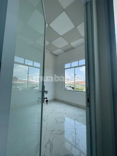 CẦN BÁN GẤP NHÀ ẤP LONG THỚI, XÃ LONG THƯỢNG,H.C.GIUỘC. L.AN