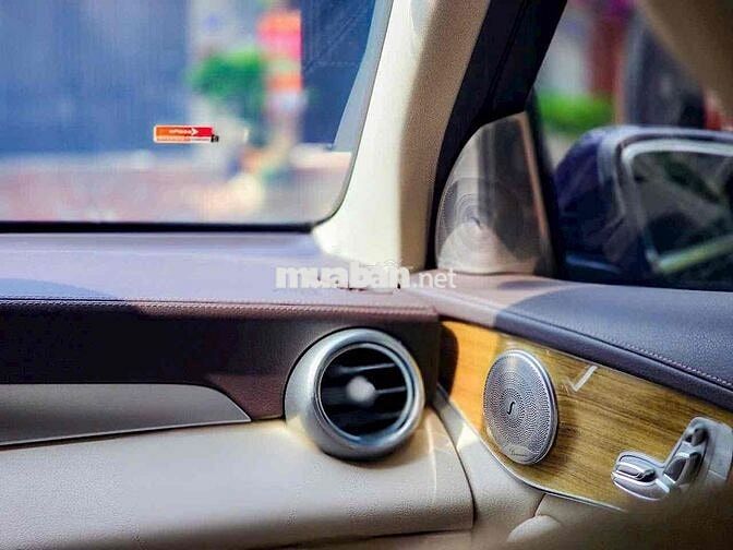 GLC250 4matic 2017 full body GLC63AMG bảo dưỡng kỹ