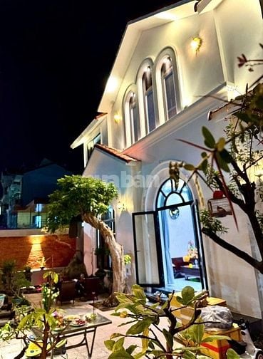 CHỦ GIẢM MẠNH  2,3 TỶ  ☘️  NHÀ VƯỜN HAI MẶT TIỀN ĐẸP  🌺 