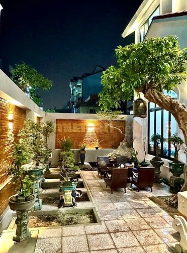 CHỦ GIẢM MẠNH  2,3 TỶ  ☘️  NHÀ VƯỜN HAI MẶT TIỀN ĐẸP  🌺 