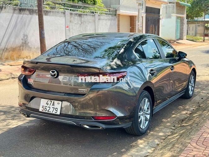 Mazda 3 2022 1.5L Luxury - 14500 km