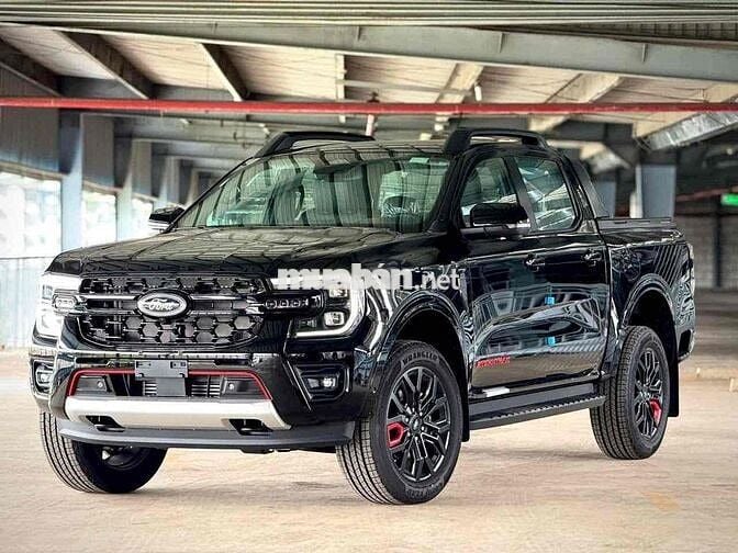 Ford Ranger 2025 đủ màu, giao ngay, giá ưu đãi tốt