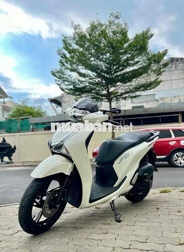 SH150 2017 xe zin chính chủ bstp