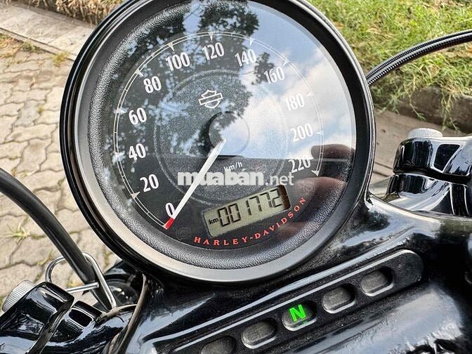 HD 48 date 2018 nhập Mỹ odo: 1 ngàn 700 km