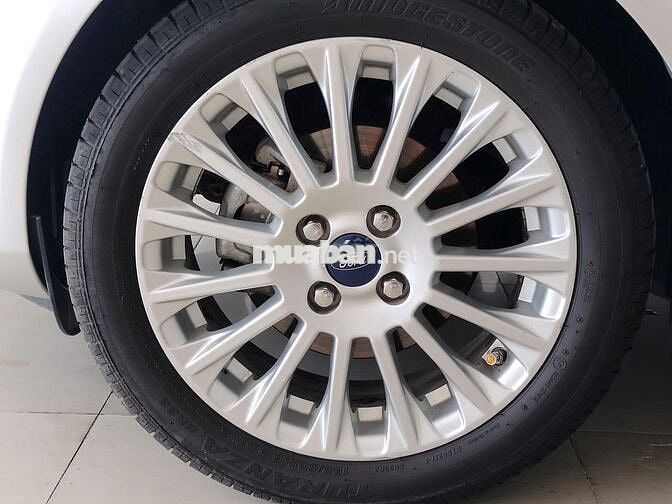 Ford Fiesta 2016 1.5 AT Titanium - 53000 km