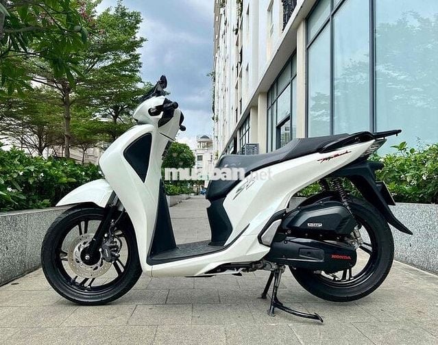 SH150 2017 xe zin chính chủ bstp