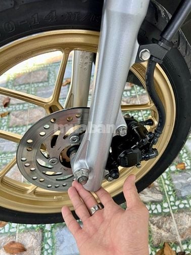 Xe click thái 2017 màu đỏ còn mới, giá cả thanh lý