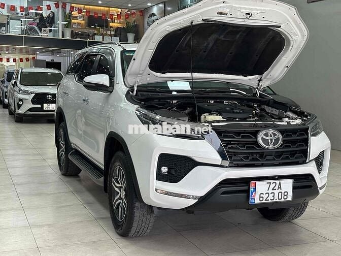 Toyota Fortuner 2022 2.4L 4x2 AT - 30000 km