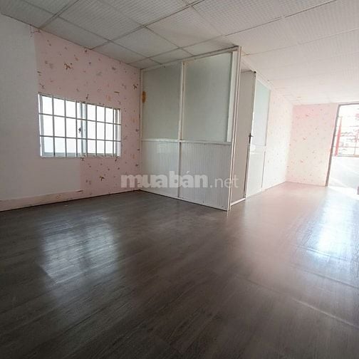 Nhà mặt tiền hẻm 3,7 x 12 = 4,5 tỷ. Hẻm 7m. Phù hợp kinh doanh nhỏ