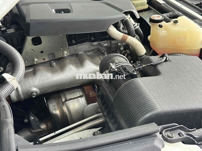 Toyota Fortuner 2022 2.4L 4x2 AT - 30000 km