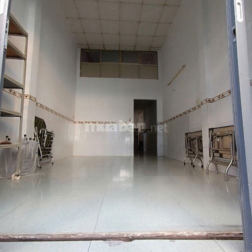Nhà mặt tiền hẻm 3,7 x 12 = 4,5 tỷ. Hẻm 7m. Phù hợp kinh doanh nhỏ