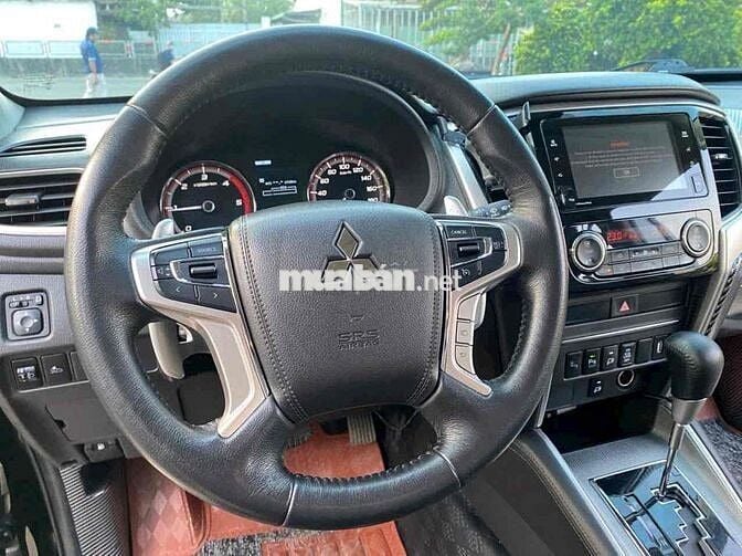 Mitsubishi Triton 2021 4x4 AT  cầu