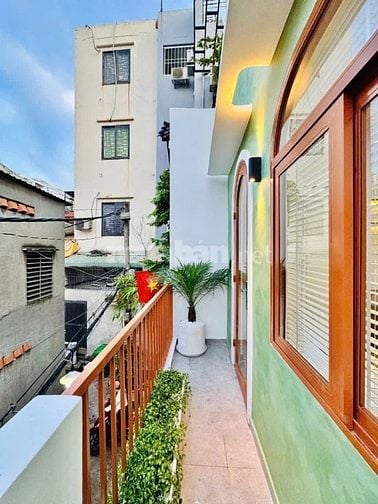 Nhà 2 lầu mới Đường Ung Văn Khiêm, P25, Quận Bình Thạnh