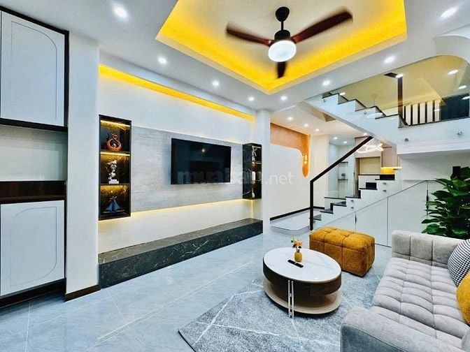 Nhà 2 lầu mới Đường Ung Văn Khiêm, P25, Quận Bình Thạnh