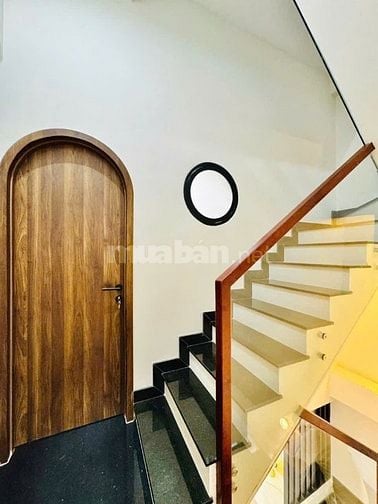Nhà 2 lầu mới Đường Ung Văn Khiêm, P25, Quận Bình Thạnh