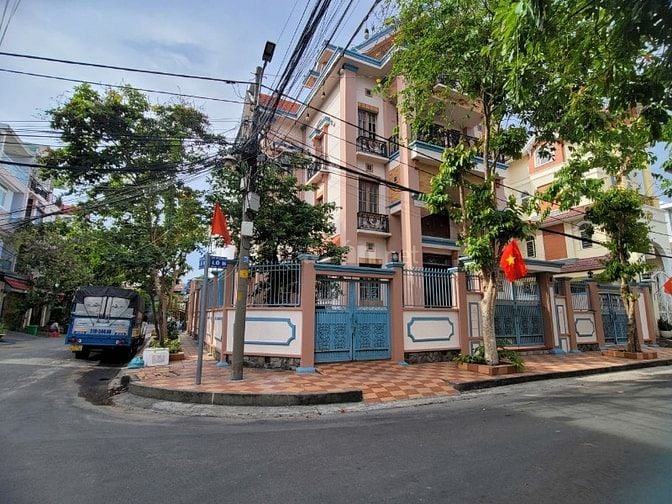 Cần bán gấp nhà Biệt Thự số 07 Lô b, khu nhà cán bộ Tổng cục 5- Bộ CA