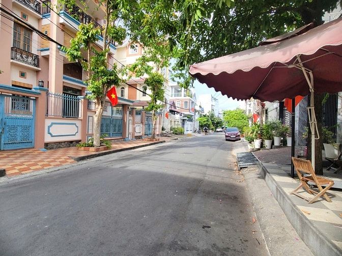 Cần bán gấp nhà Biệt Thự số 07 Lô b, khu nhà cán bộ Tổng cục 5- Bộ CA