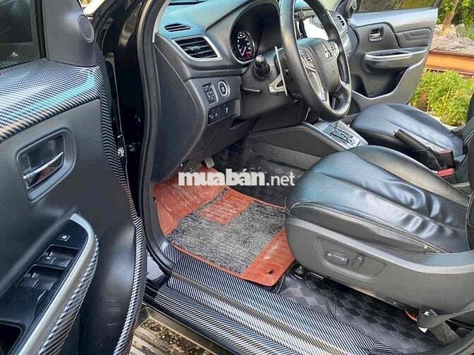 Mitsubishi Triton 2021 4x4 AT  cầu