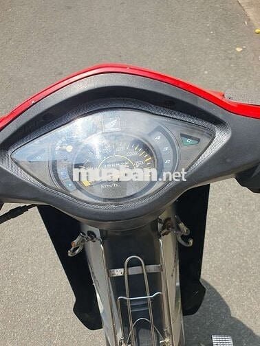 Wave RS 100 êm zin bấm đề nhẹ là chạy lợi xăng lắm