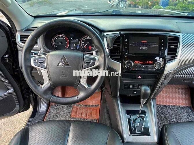 Mitsubishi Triton 2021 4x4 AT  cầu