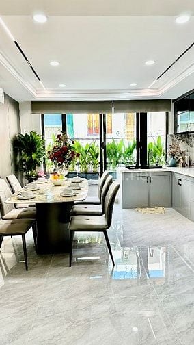 Bán Nhà 4 tầng sổ hồng riêng đường Nguyễn Tư Giản