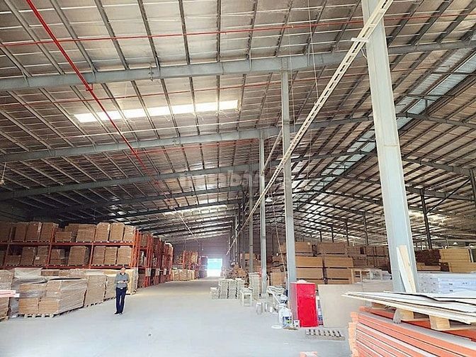 Cho thuê nhà xưởng mới xây KCN Đức Hòa , Long An,đất:7.200m2,X:4.800m2