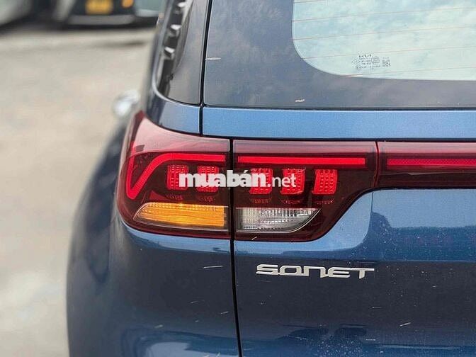 Kia Sonet 2024 Premium 1.5 AT - 16000 km