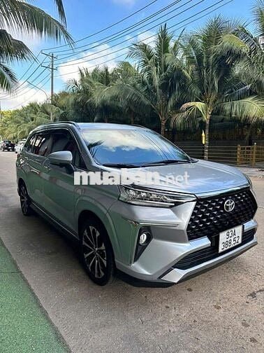 Toyota Veloz Cross 2022 CVT Top - 59000 km