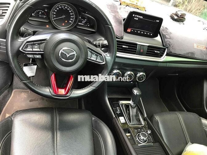 Mazda 3 Hachback Modem 2018 1.5 AT 86000 km