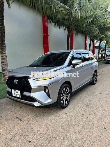 Toyota Veloz Cross 2022 CVT Top - 59000 km