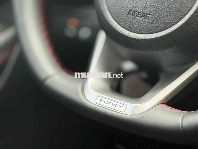 Kia Sonet 2024 Premium 1.5 AT - 16000 km