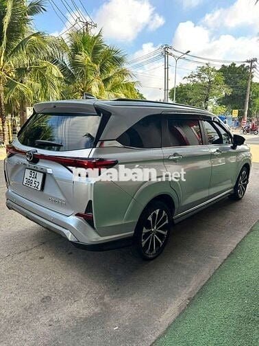 Toyota Veloz Cross 2022 CVT Top - 59000 km